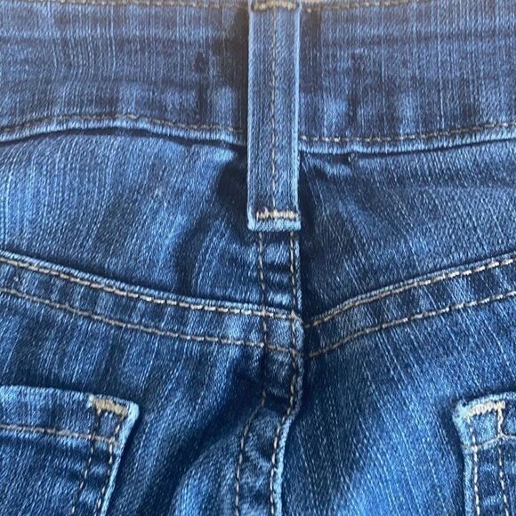 NYDJ denim lightweight dark wash straight leg jeans and capris size 6 - Picture 4 of 16